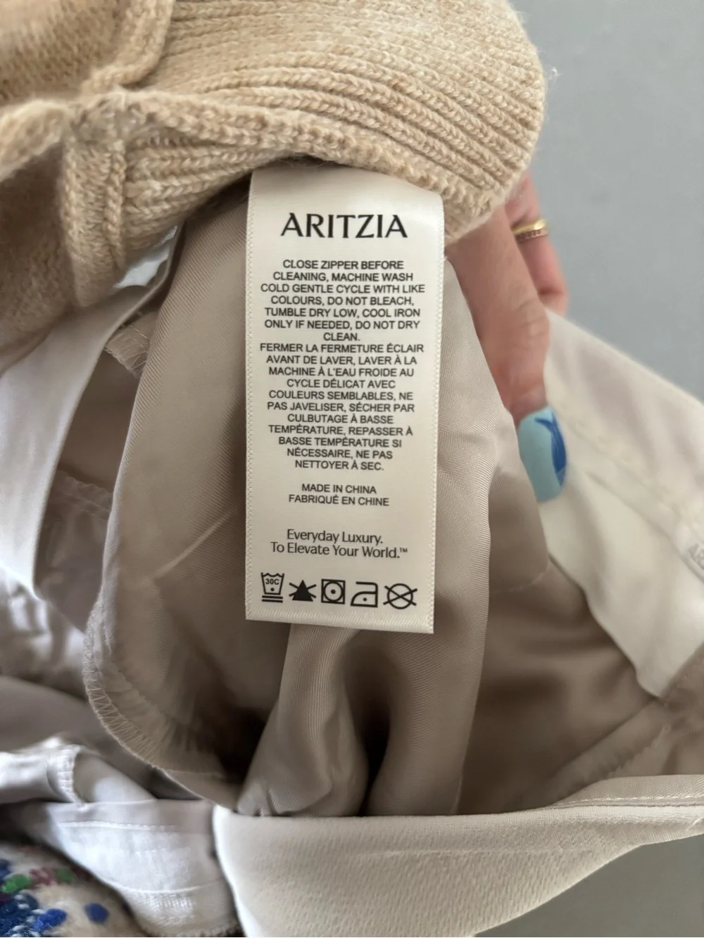 Aritzia The Effortless Pant in matte pearl NWOT - Picture 5 of 6